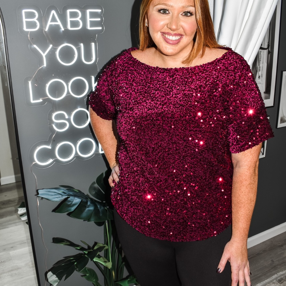 Velvet Sequins Short Sleeve Top PLUS